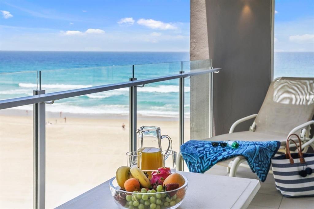 One The Esplanade Apartments On Surfers Paradise 골드코스트 외부 사진