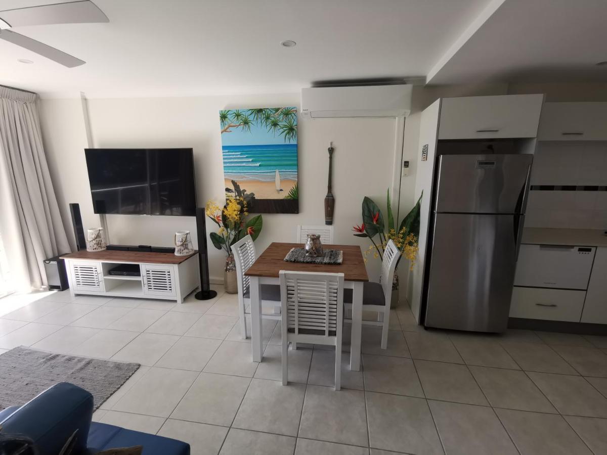 One The Esplanade Apartments On Surfers Paradise 골드코스트 외부 사진