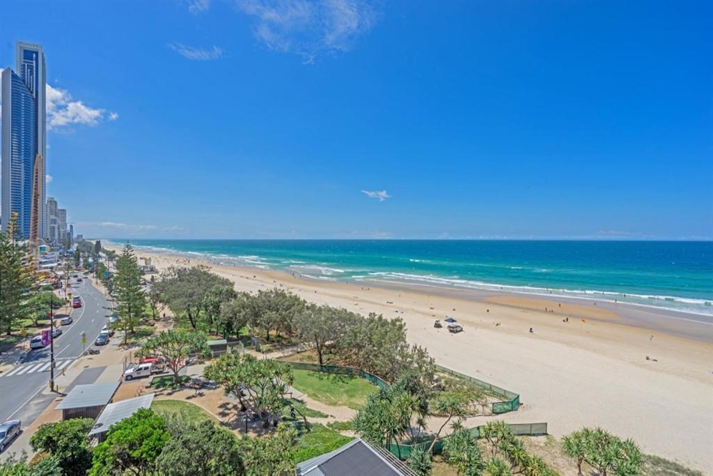 One The Esplanade Apartments On Surfers Paradise 골드코스트 외부 사진