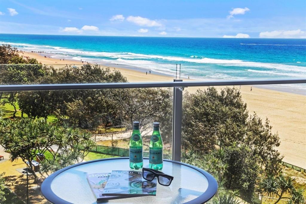 One The Esplanade Apartments On Surfers Paradise 골드코스트 외부 사진