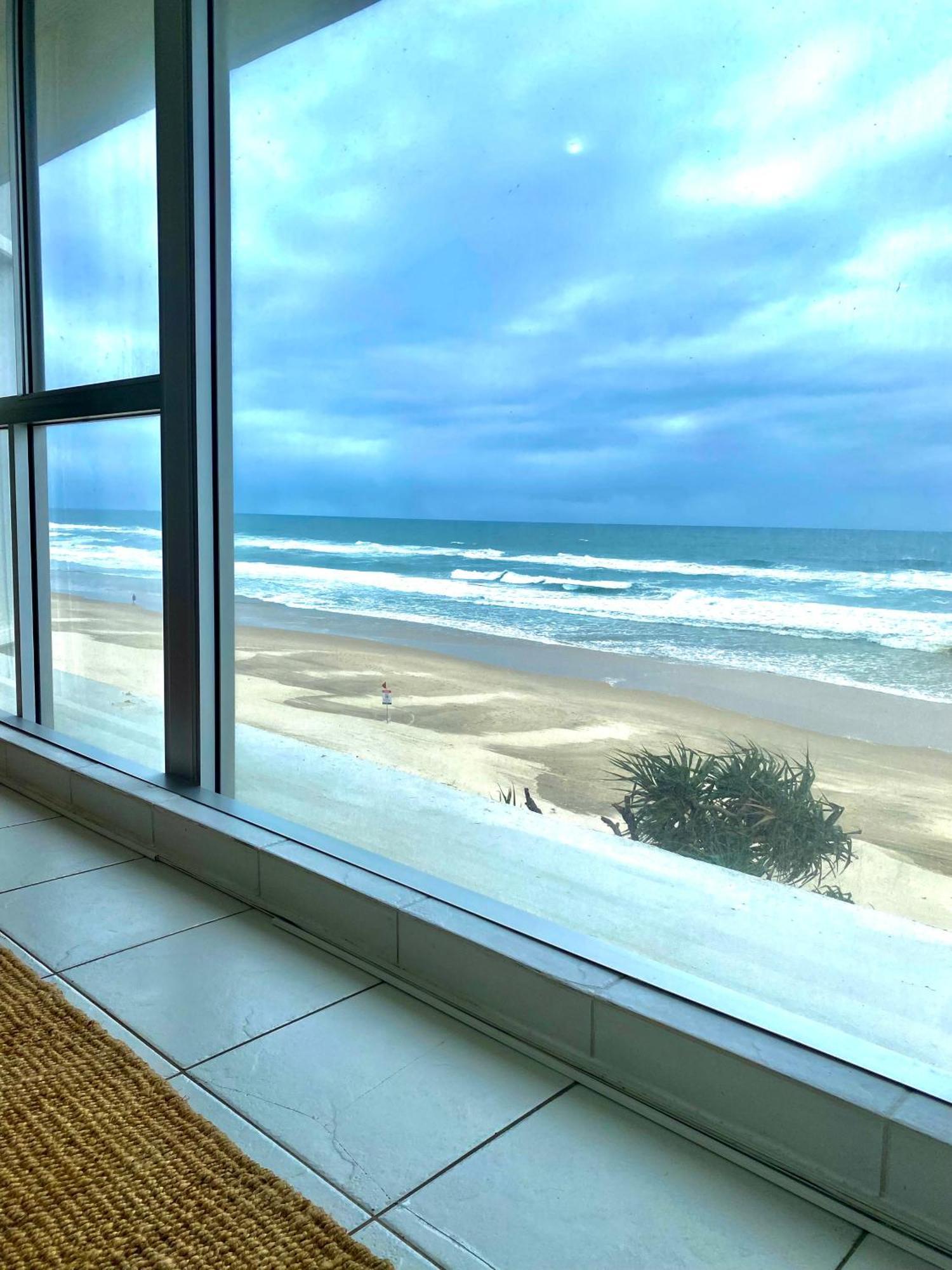 One The Esplanade Apartments On Surfers Paradise 골드코스트 외부 사진