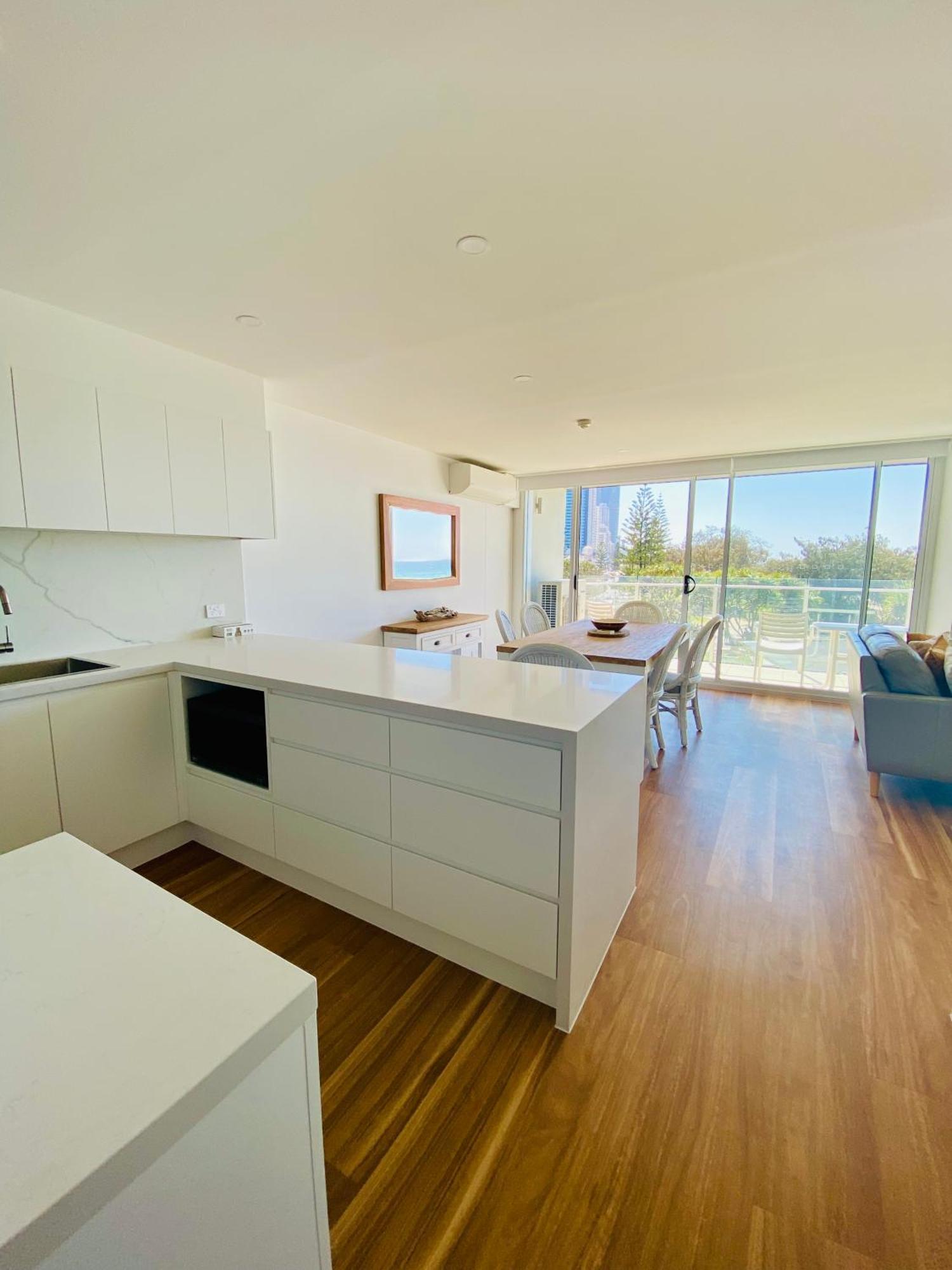 One The Esplanade Apartments On Surfers Paradise 골드코스트 외부 사진